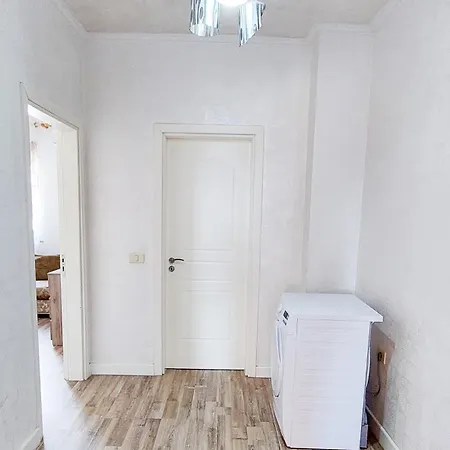 Penthouse Of Downtown تيرانا